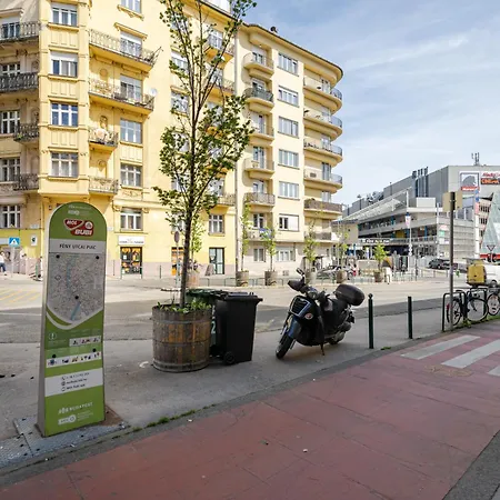 Luxe Living * Budapest