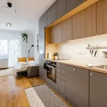 アパート Luxe Living