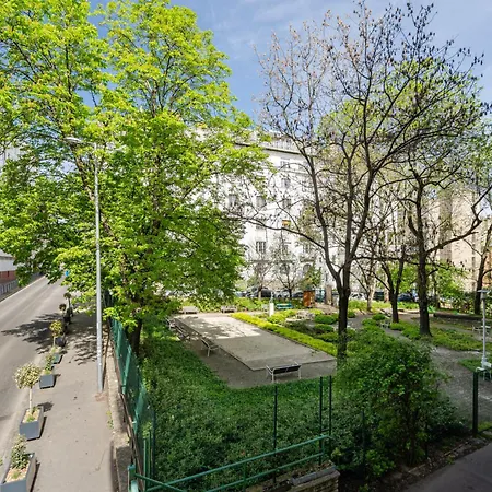 Apartman Luxe Living *